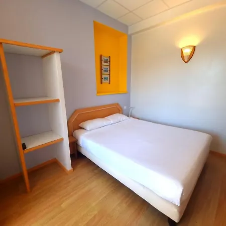 솔 마레 2* 칼비