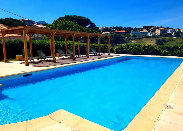 Sole Mare 2* Calvi (Corsica)